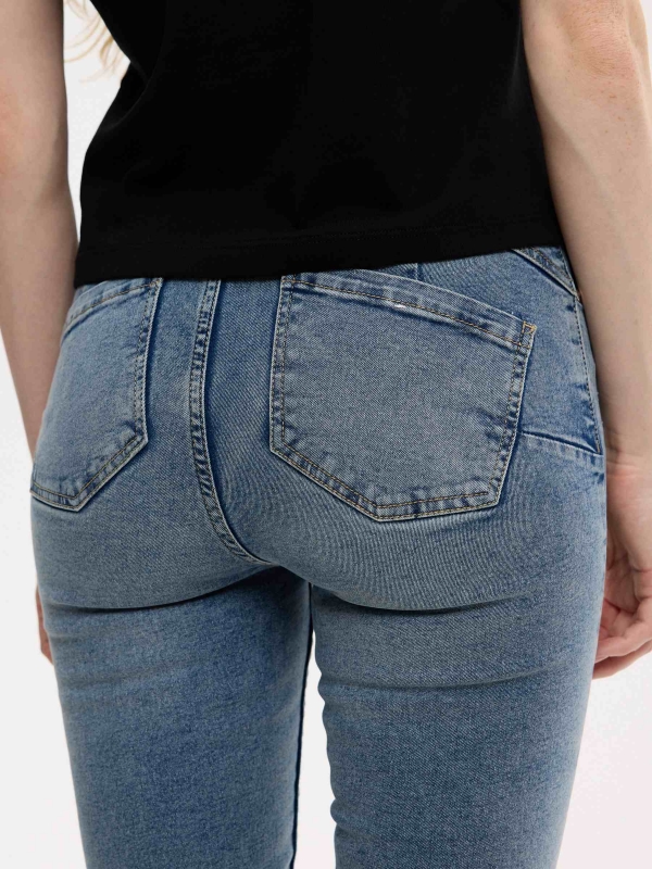 Jeans mid rise skinny push up light blue detail view