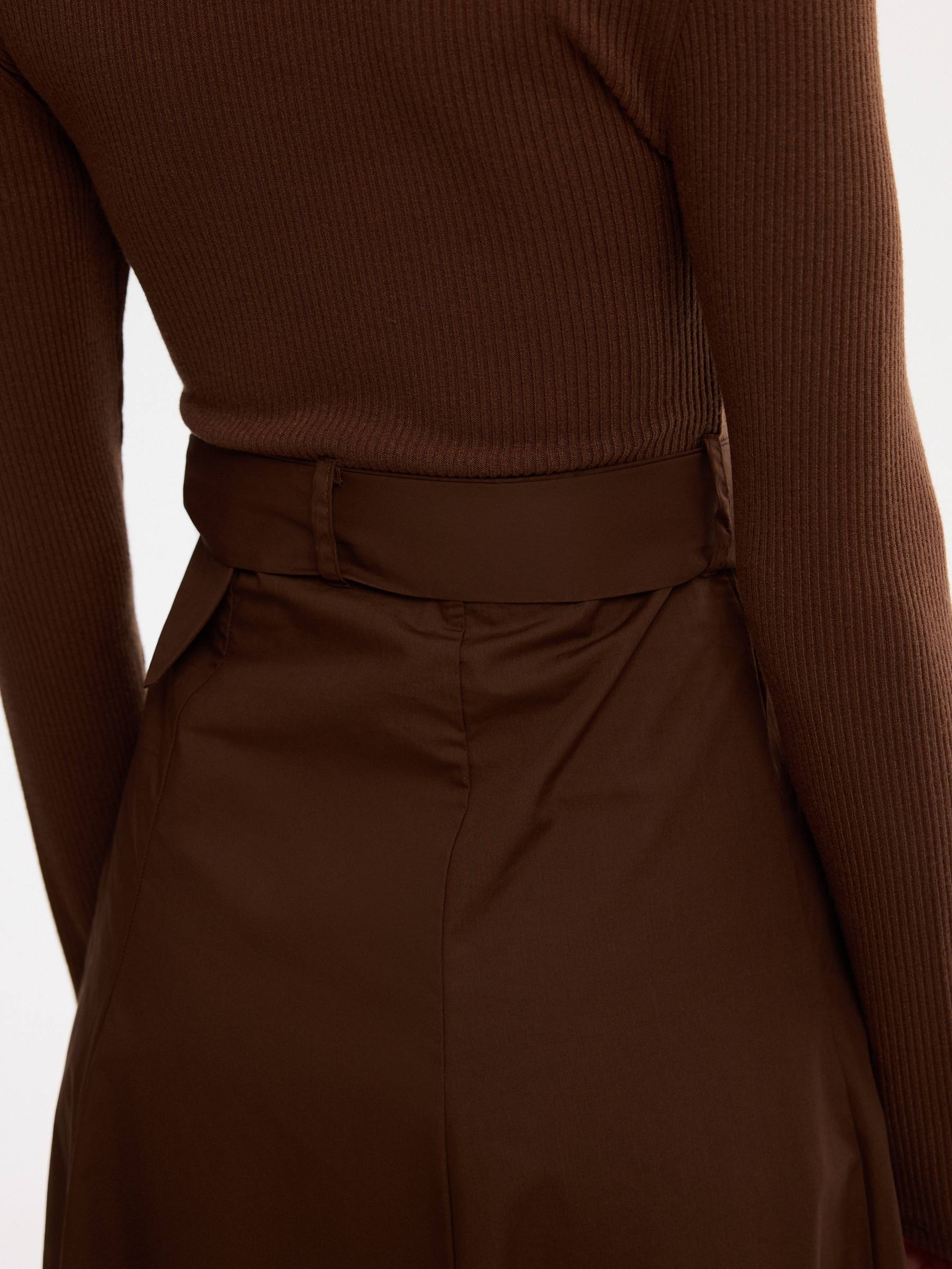 Vestido midi combinado taupe vista media frontal