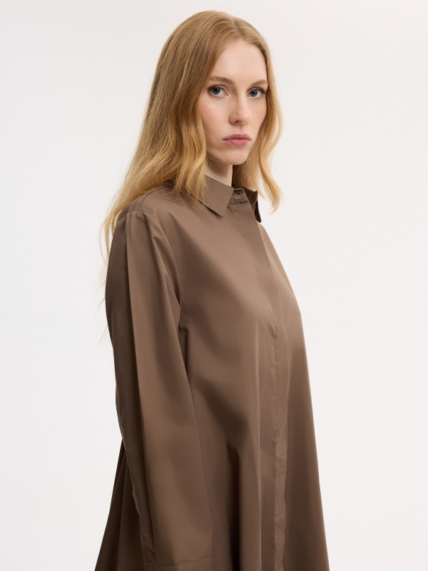 Plain fluid midi shirt dress taupe detail view