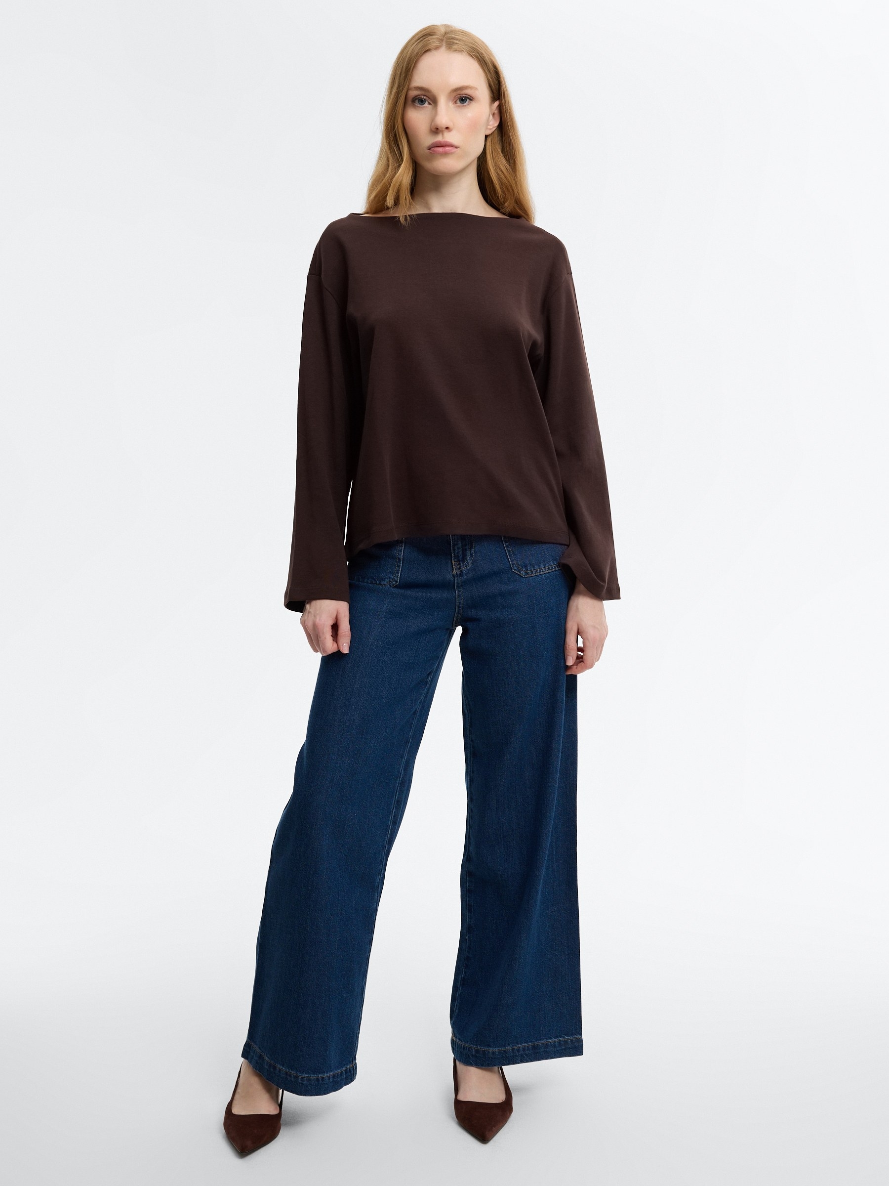 Long-sleeve barrel T-shirt chocolate middle front view