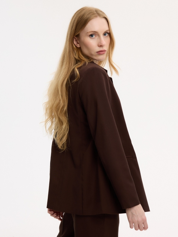 Double-breasted slim fit blazer chocolate detail view