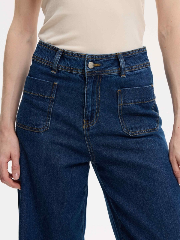 Jeans wide leg multibolsos de cintura alta azul vista detalhe