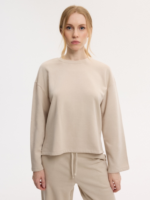 Basic crew neck fleece sweatshirt beige middle front view