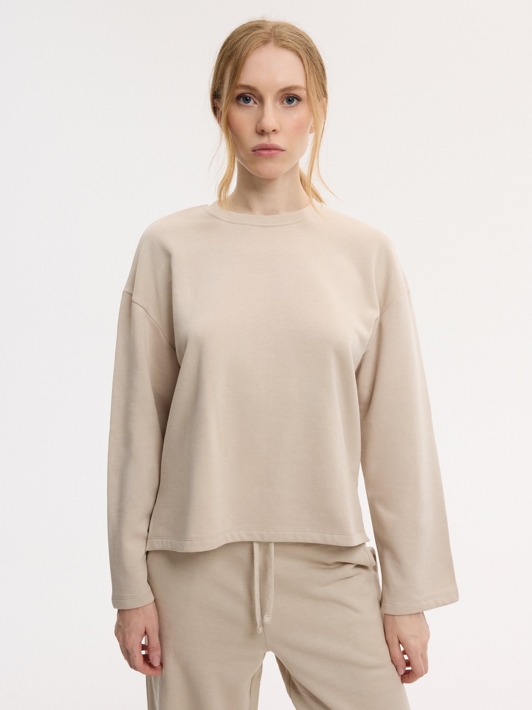 Basic crew neck fleece sweatshirt beige middle front view