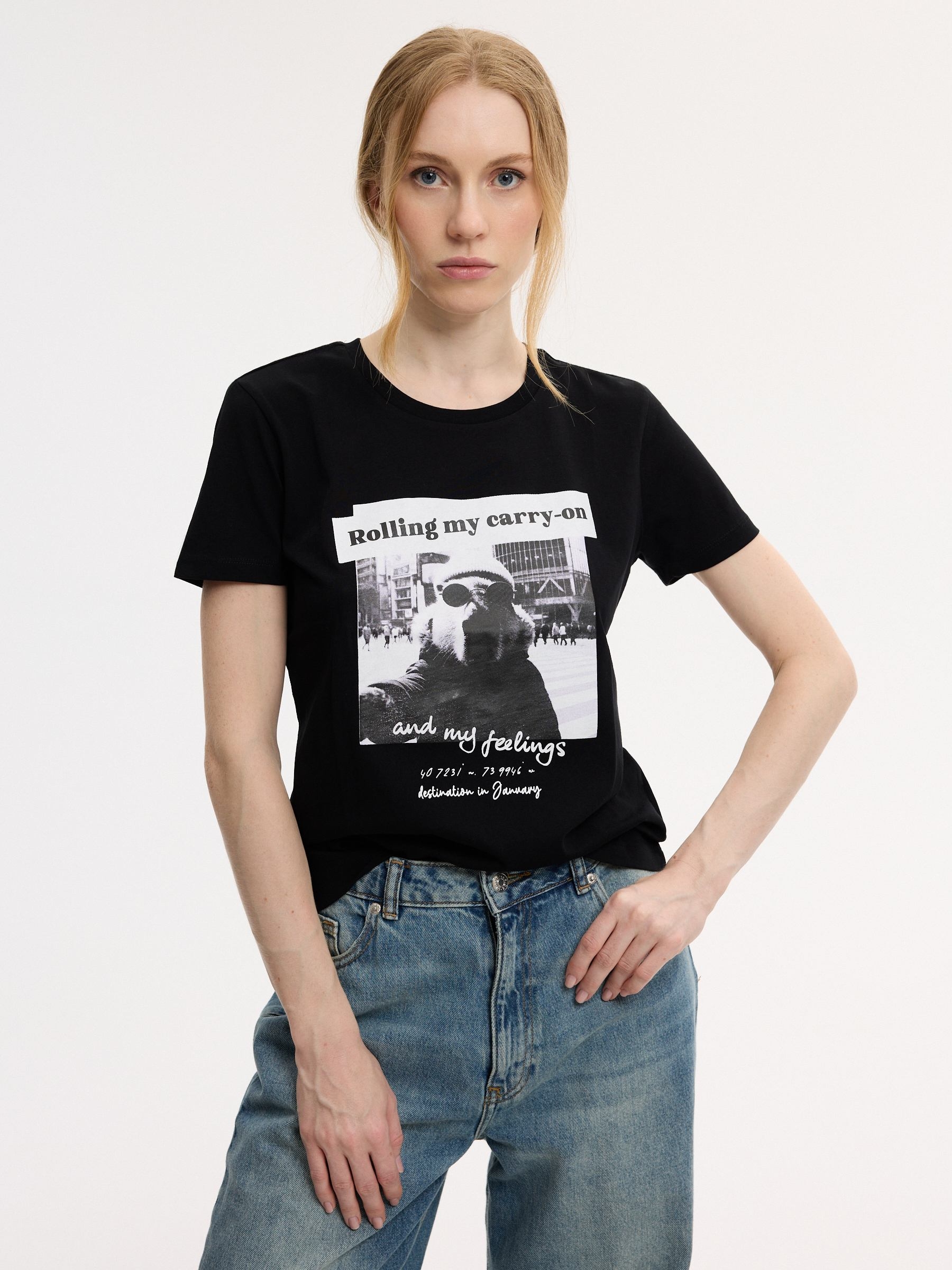 Camiseta estampado rolling negro vista media frontal