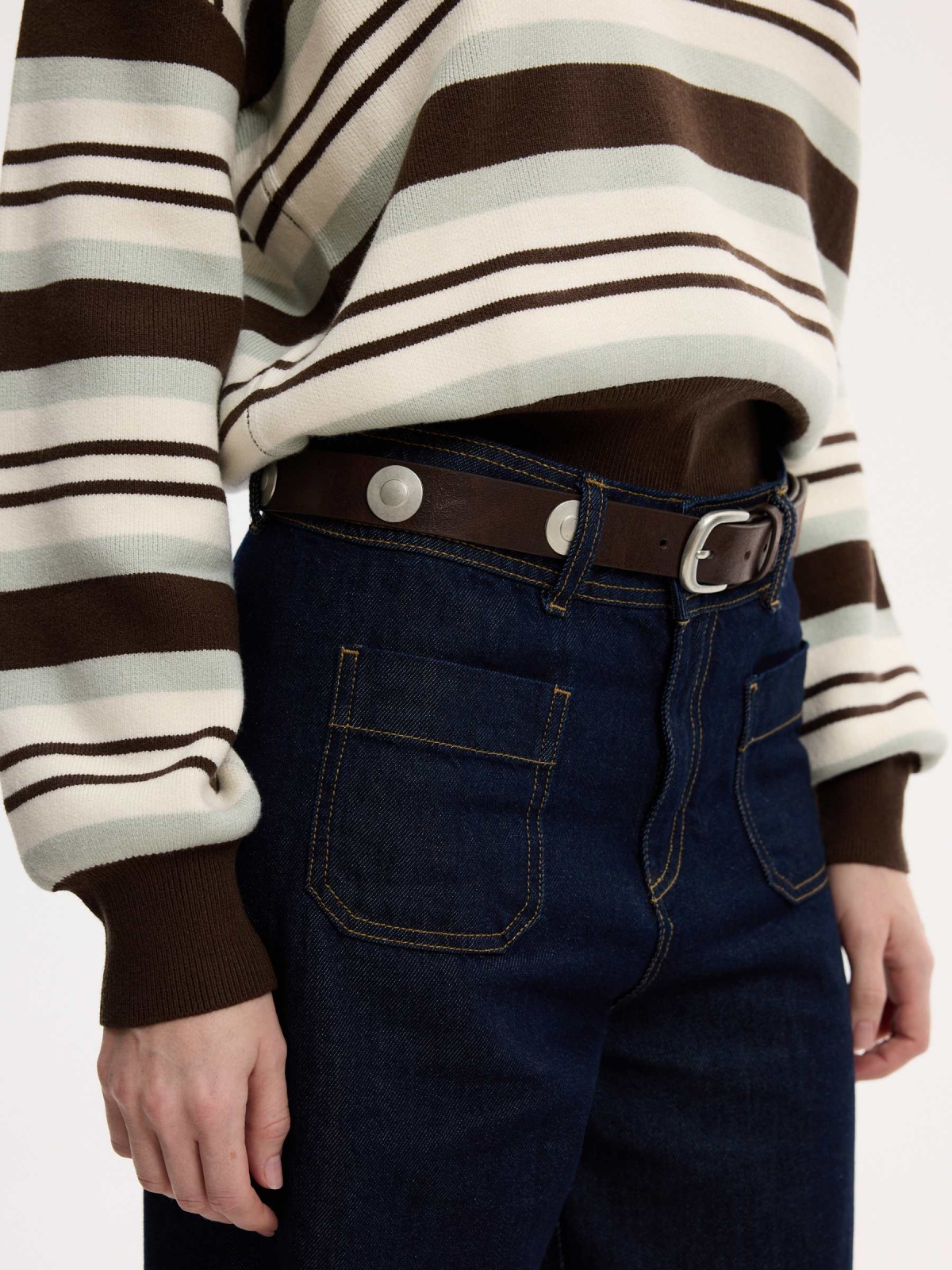 Jersey cuello polo rayas tricotosa chocolate vista detalle