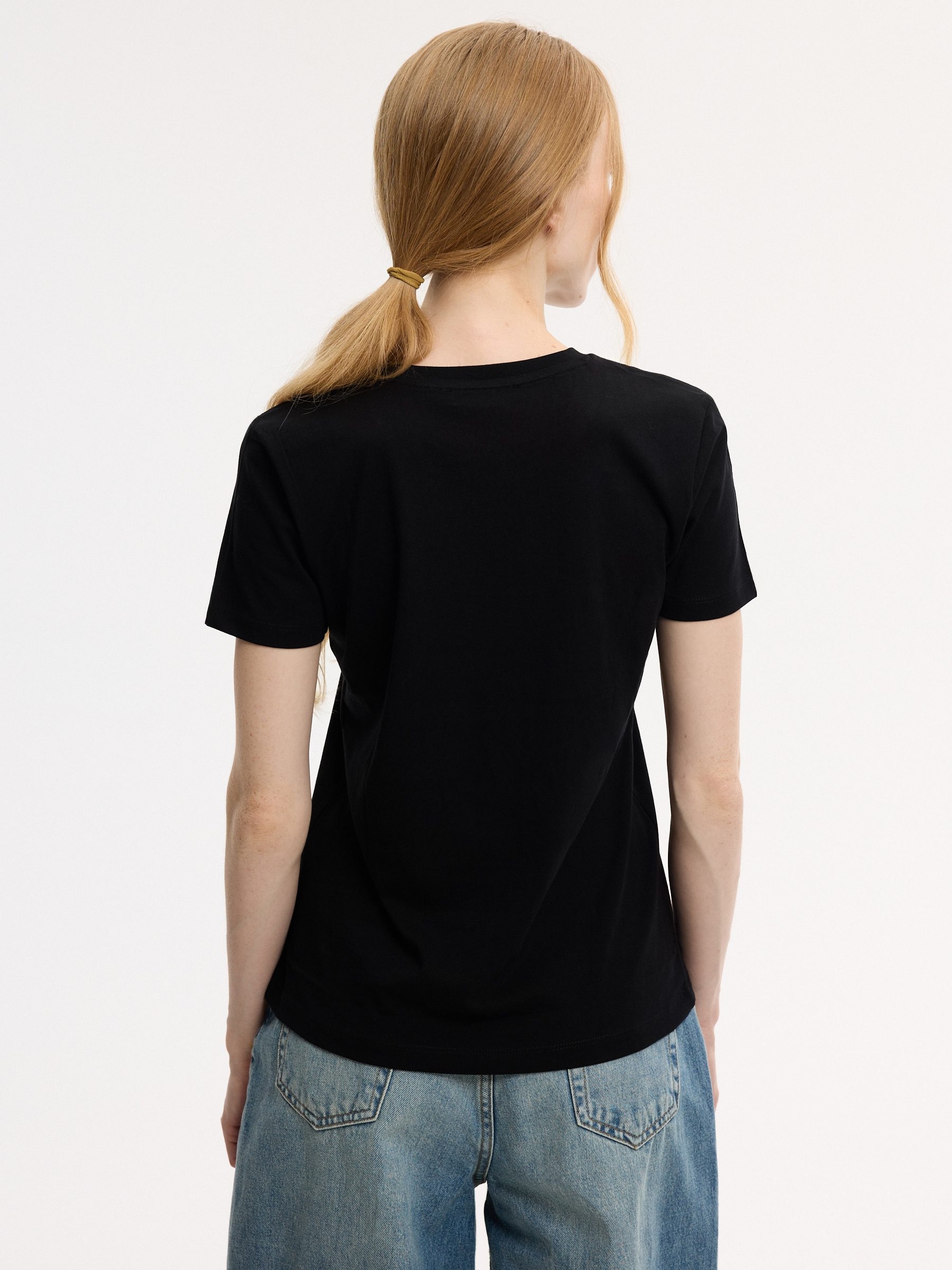 Camiseta estampado rolling negro vista media frontal