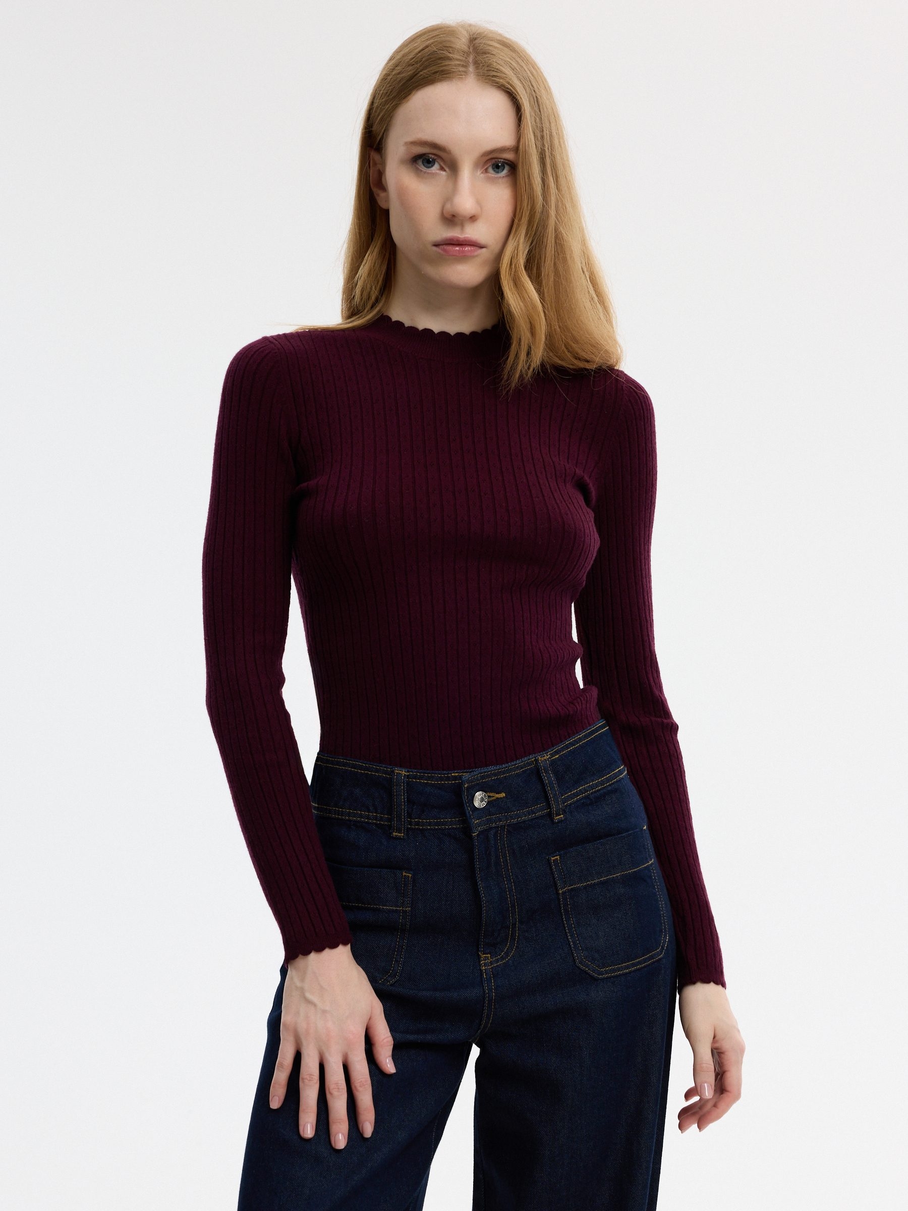 Jersey calado cuello redondo slim berenjena vista media frontal