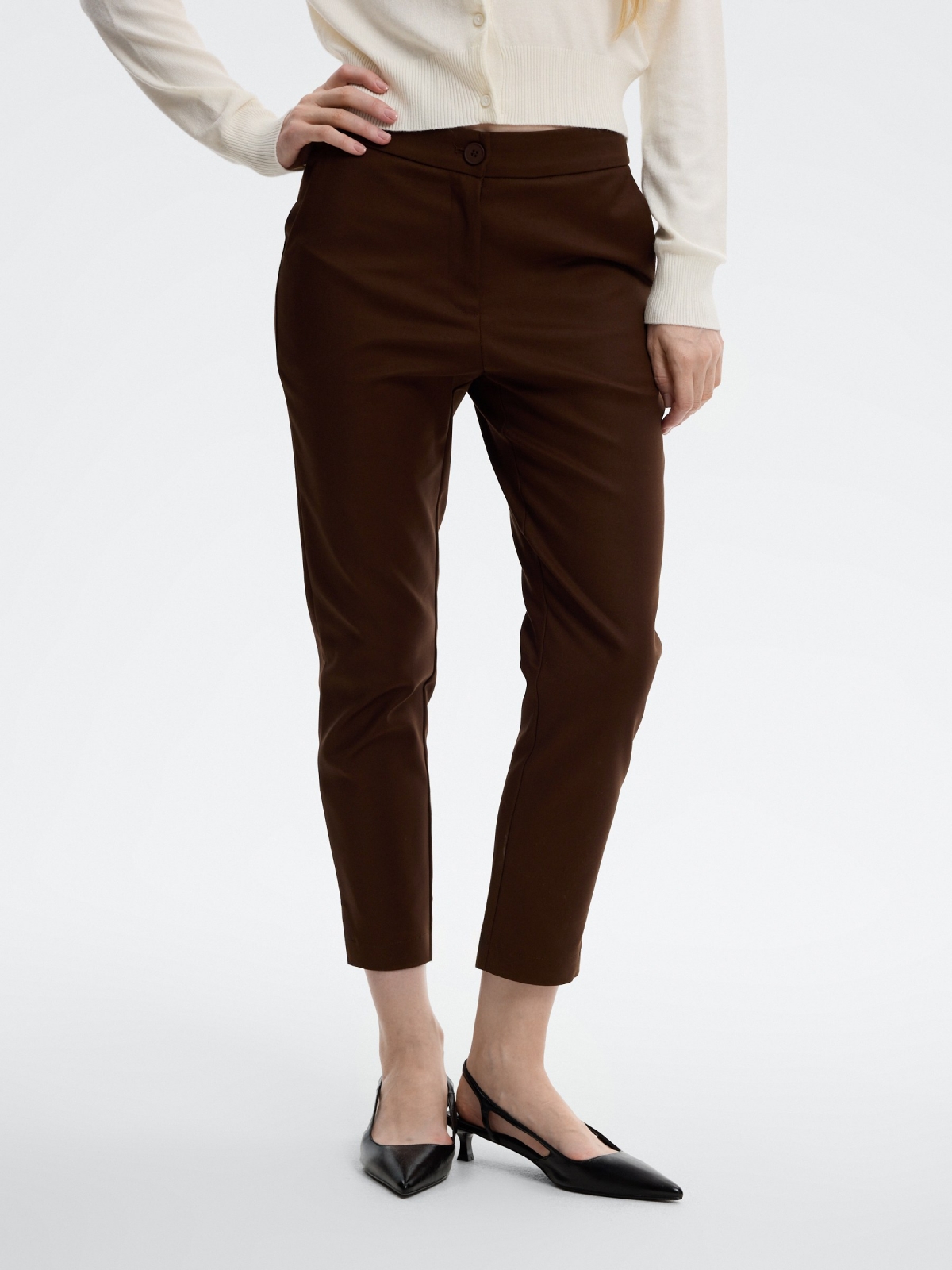 Slim pleated mid-rise pants taupe middle front view