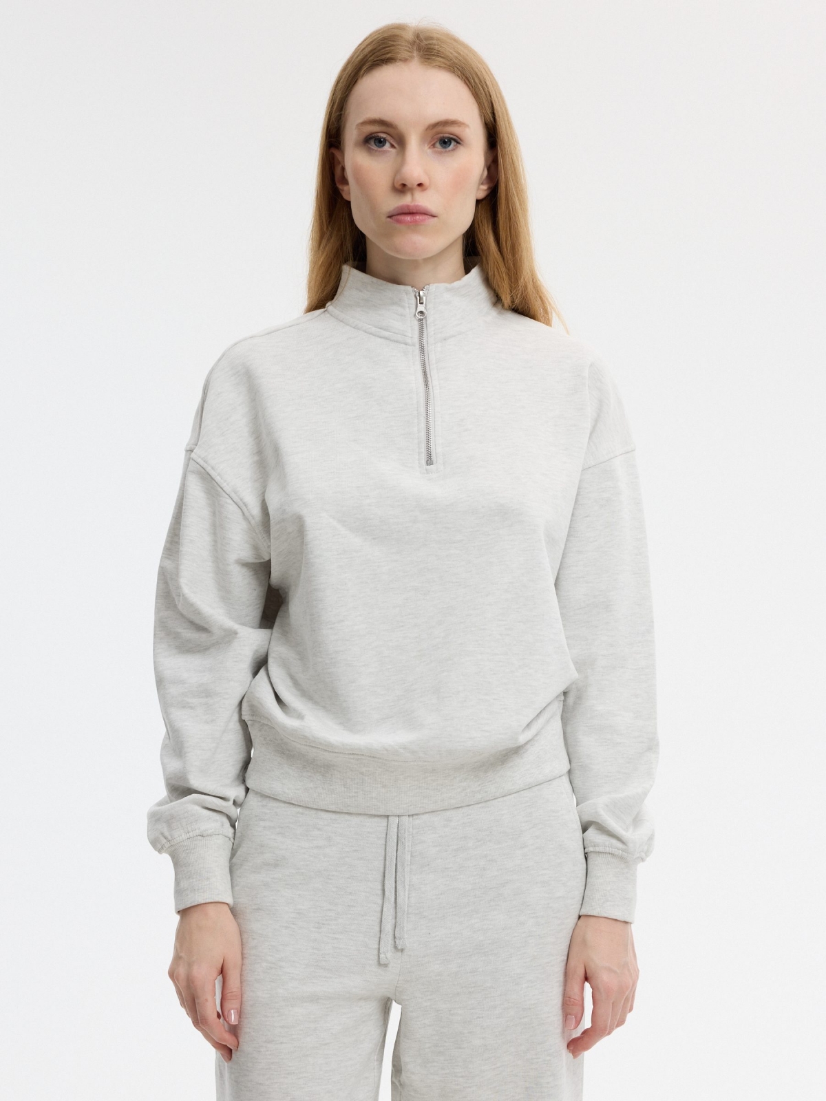 Basic mock-neck sweatshirt with zipper light melange middle front view