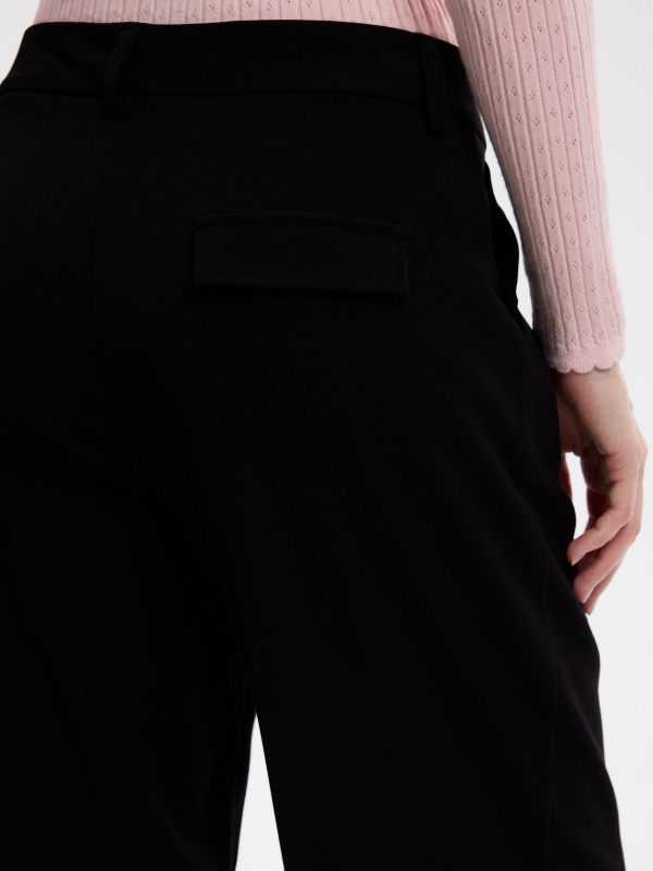 Pantalón palazzo doble pinza negro vista detalle
