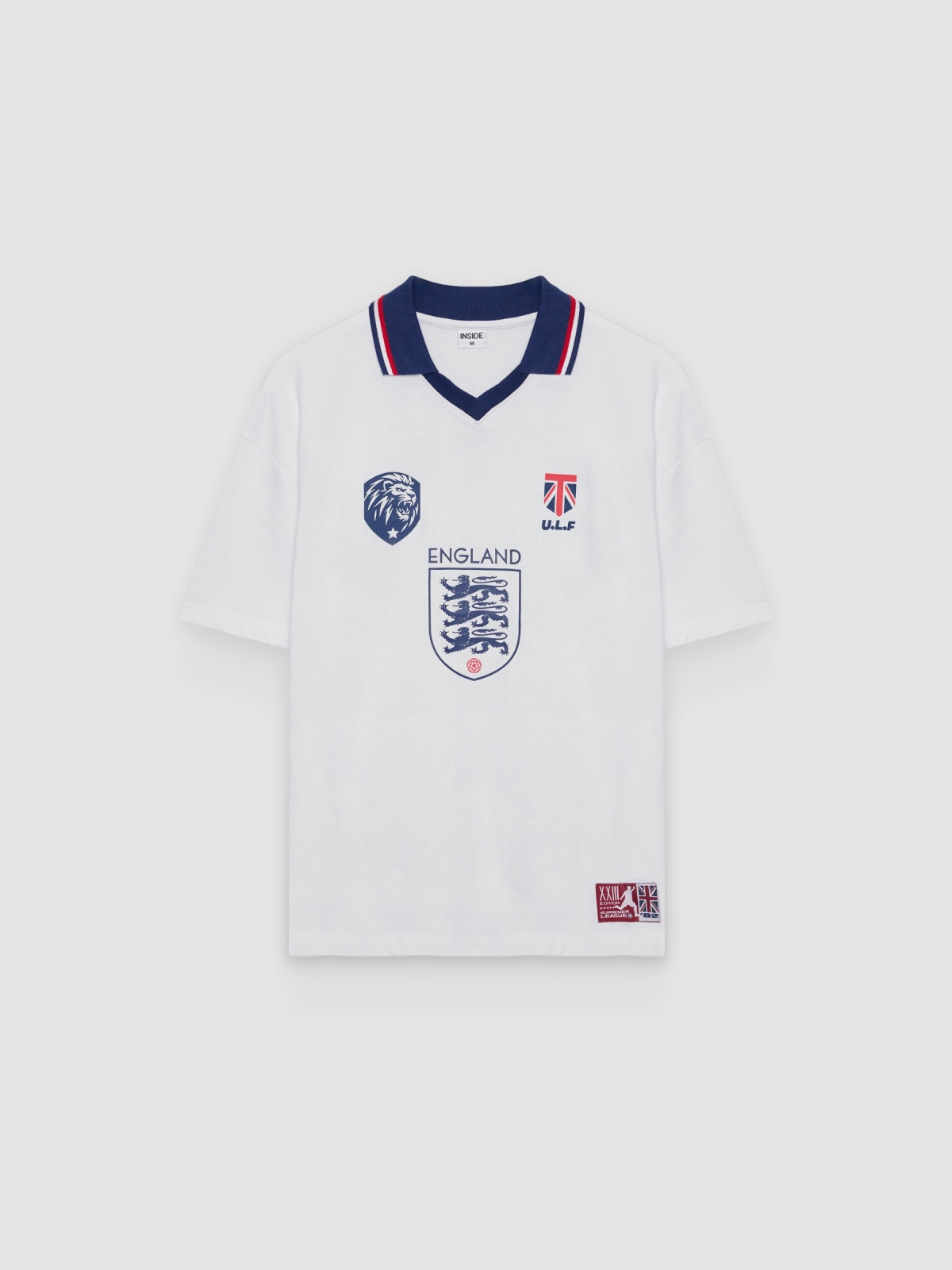 %Pto% Polo de futebol estampado regular branco vista frontal