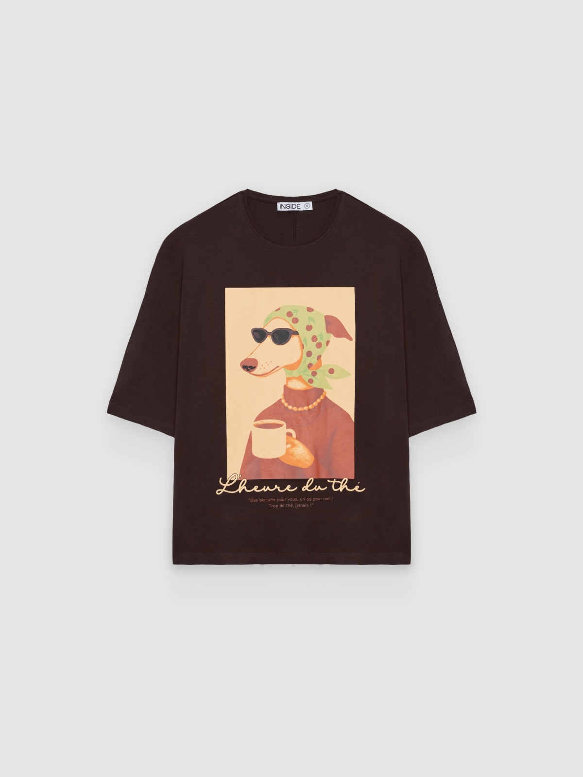 %Pto% Camiseta oversized rústica cachorro chocolate vista frontal