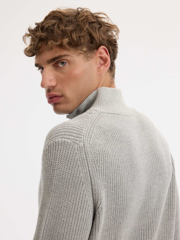 Pearl-knit sweater with zipper melange grey detail view