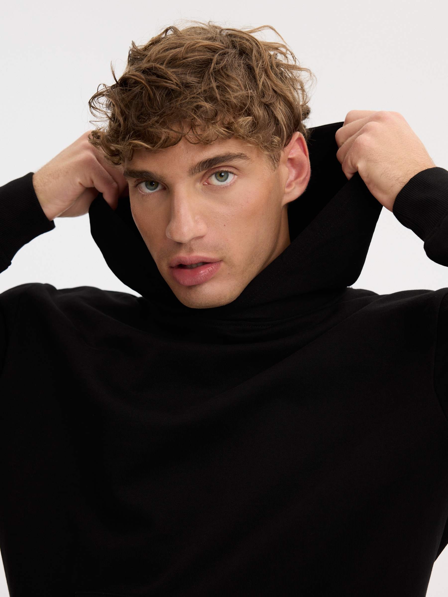 Basic regular hoodie black middle front view