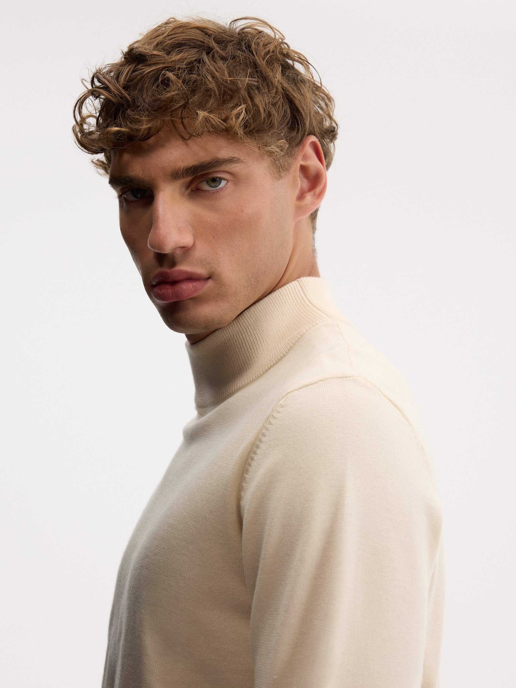 Basic regular turtleneck sweater raw middle front view