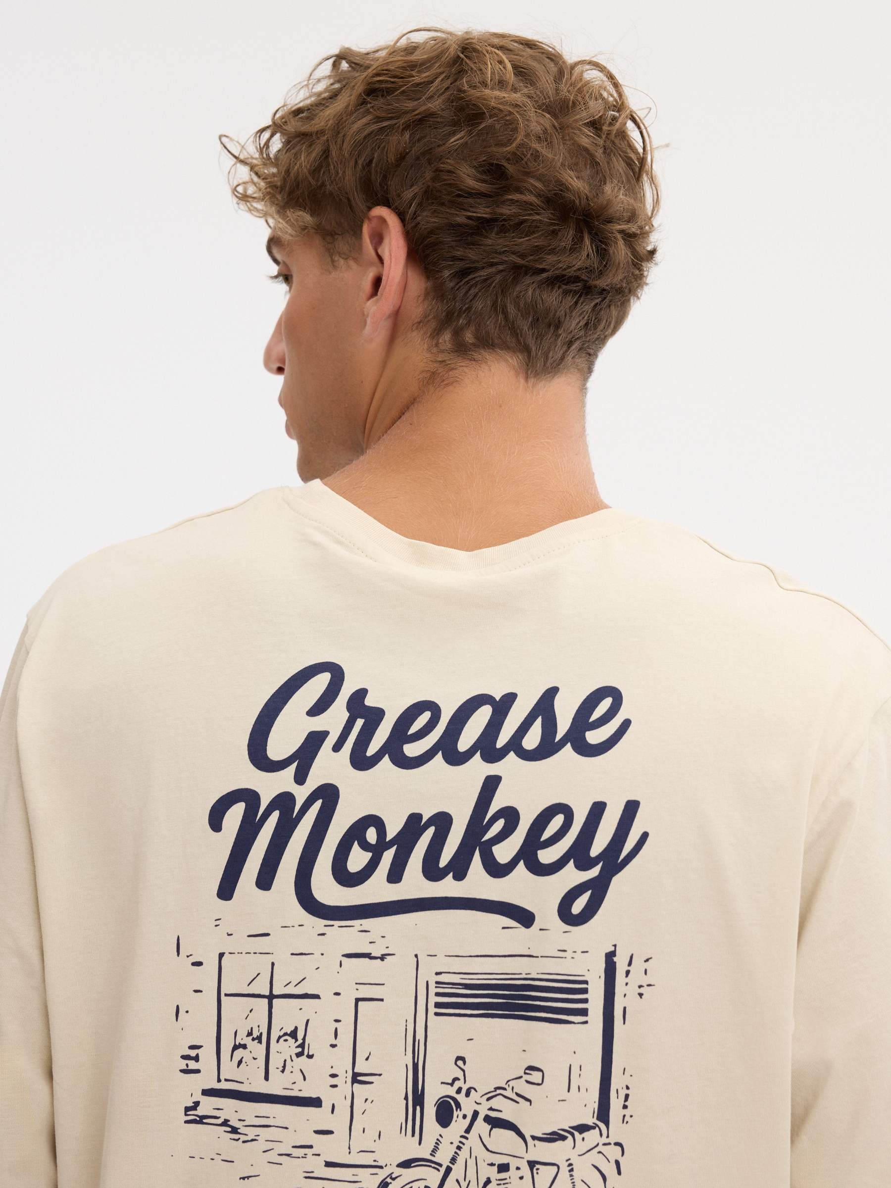 Long-sleeve motor T-shirt raw middle front view