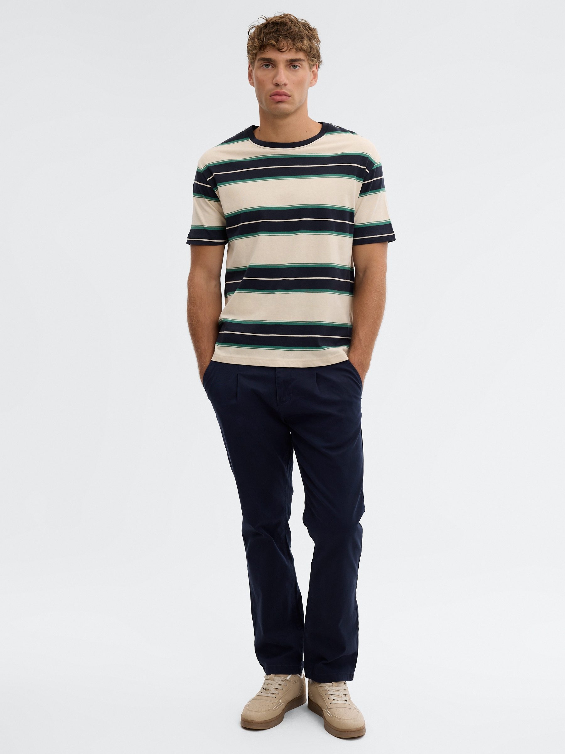 Striped T-shirt with crew neck navy middle front view
