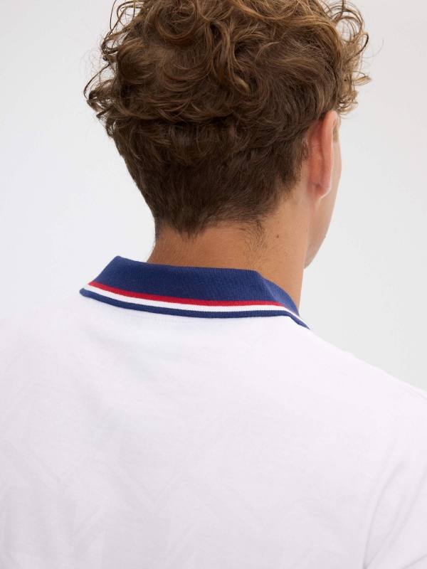 Polo fútbol estampado regular blanco vista detalle