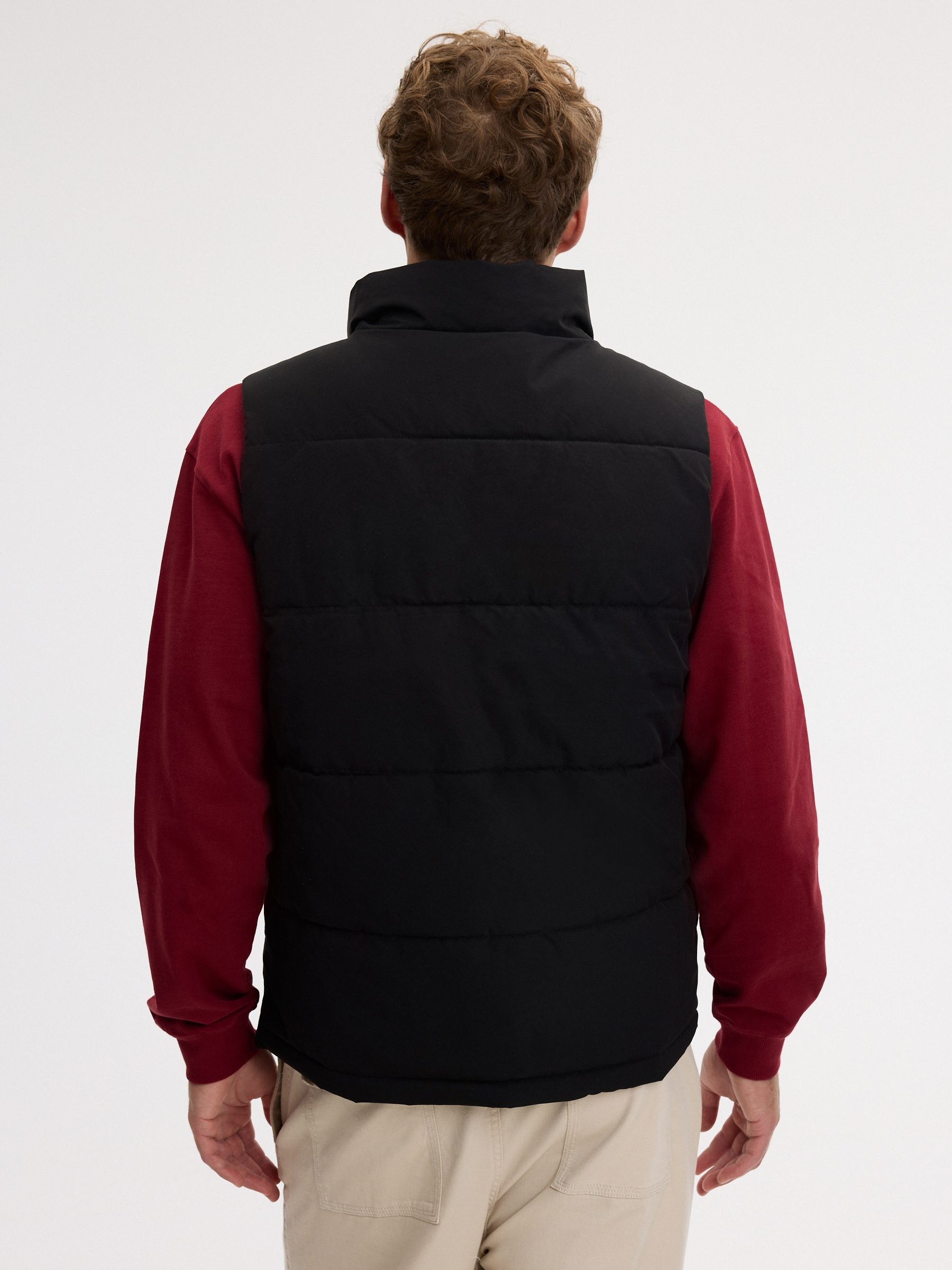 Multi-pocket vest black middle front view