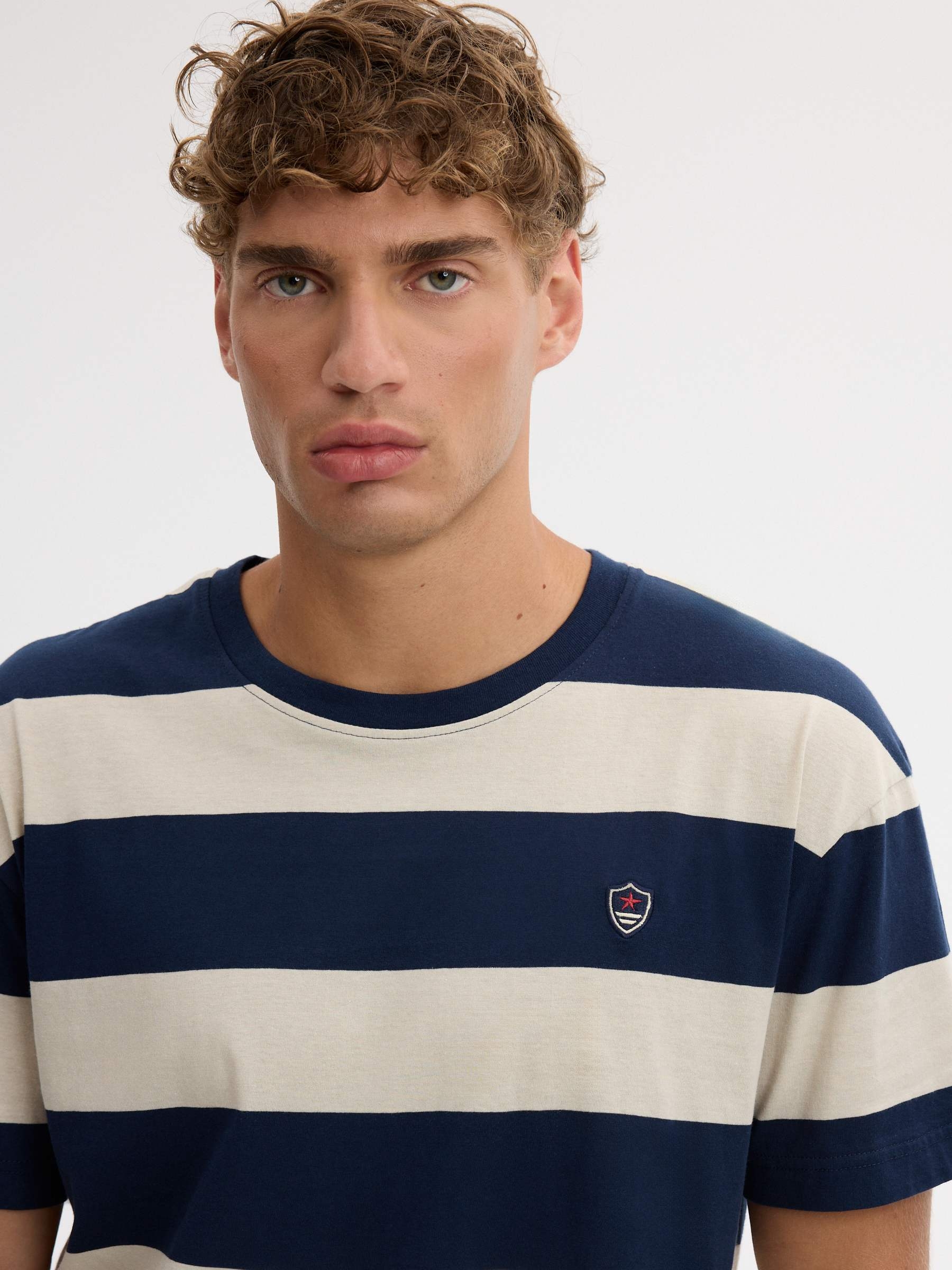 Striped sailor shirt navy middle front view
