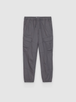 %Pto% Calça cargo jogger de cintura alta cinza meio vista frontal