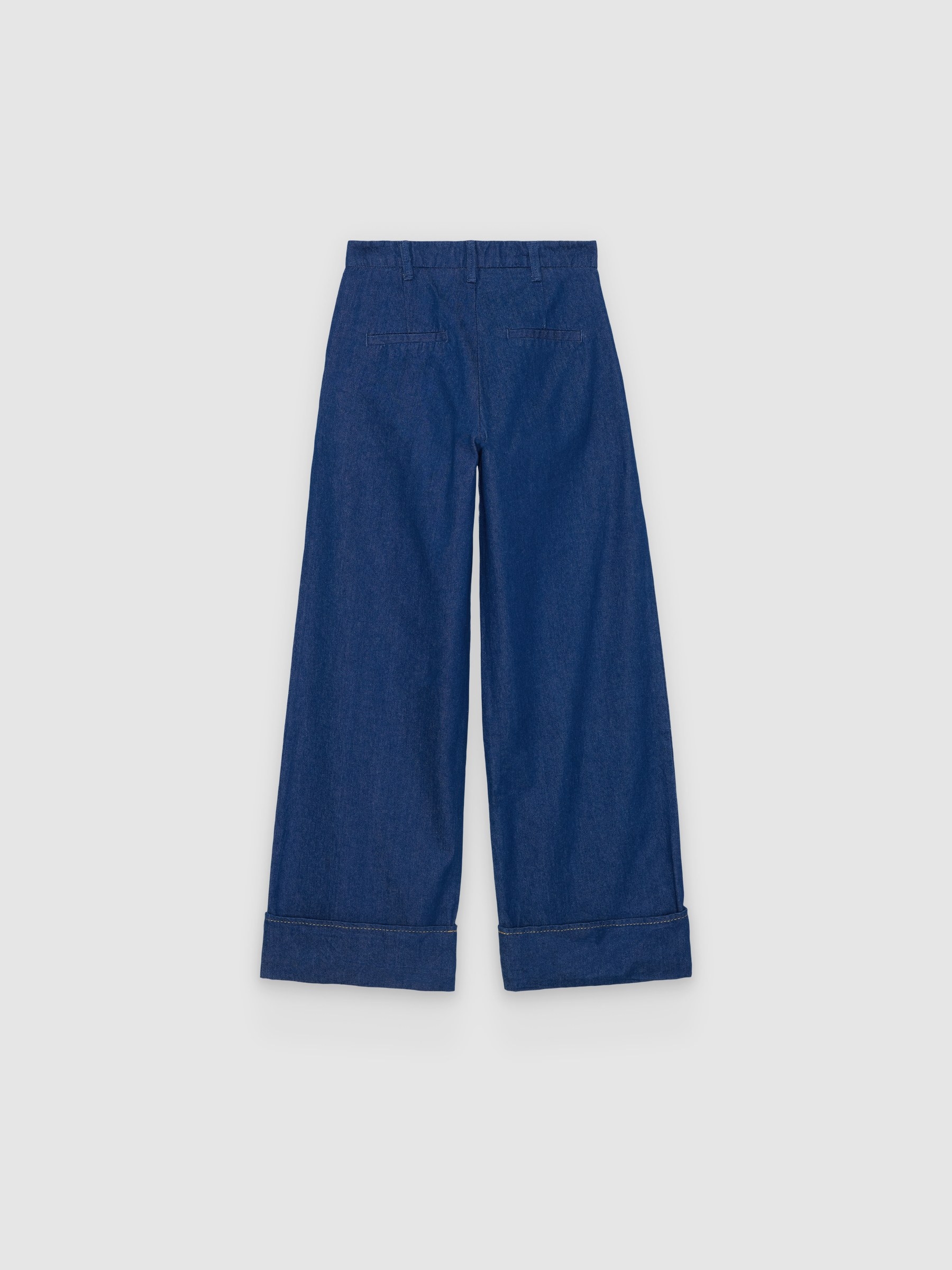 Jeans wide leg con pinzas azul oscuro vista general frontal