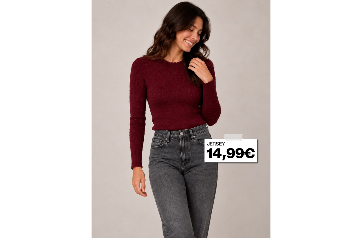 Openwork round-neck slim sweater aubergine middle front view