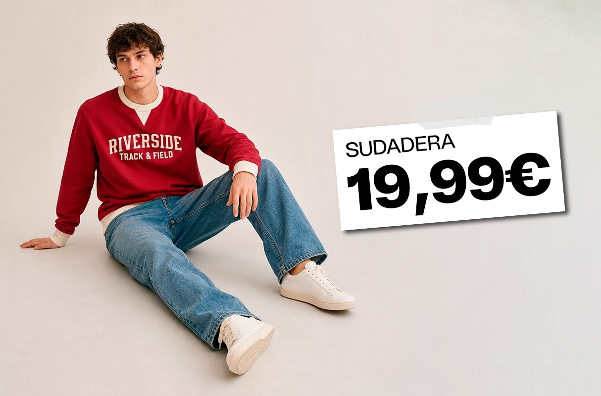 Oversized campus text sweatshirt garnet middle front view