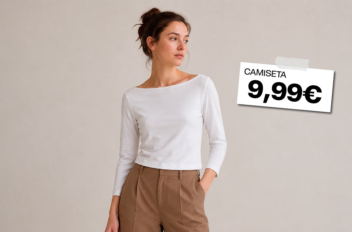 Camiseta básica com decote canoa de algodão branco vista meia frontal