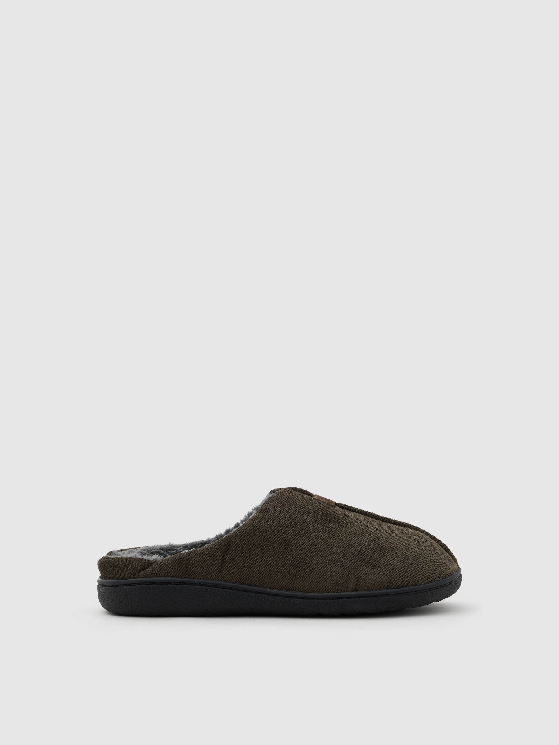Fur-lined slipper khaki front view
