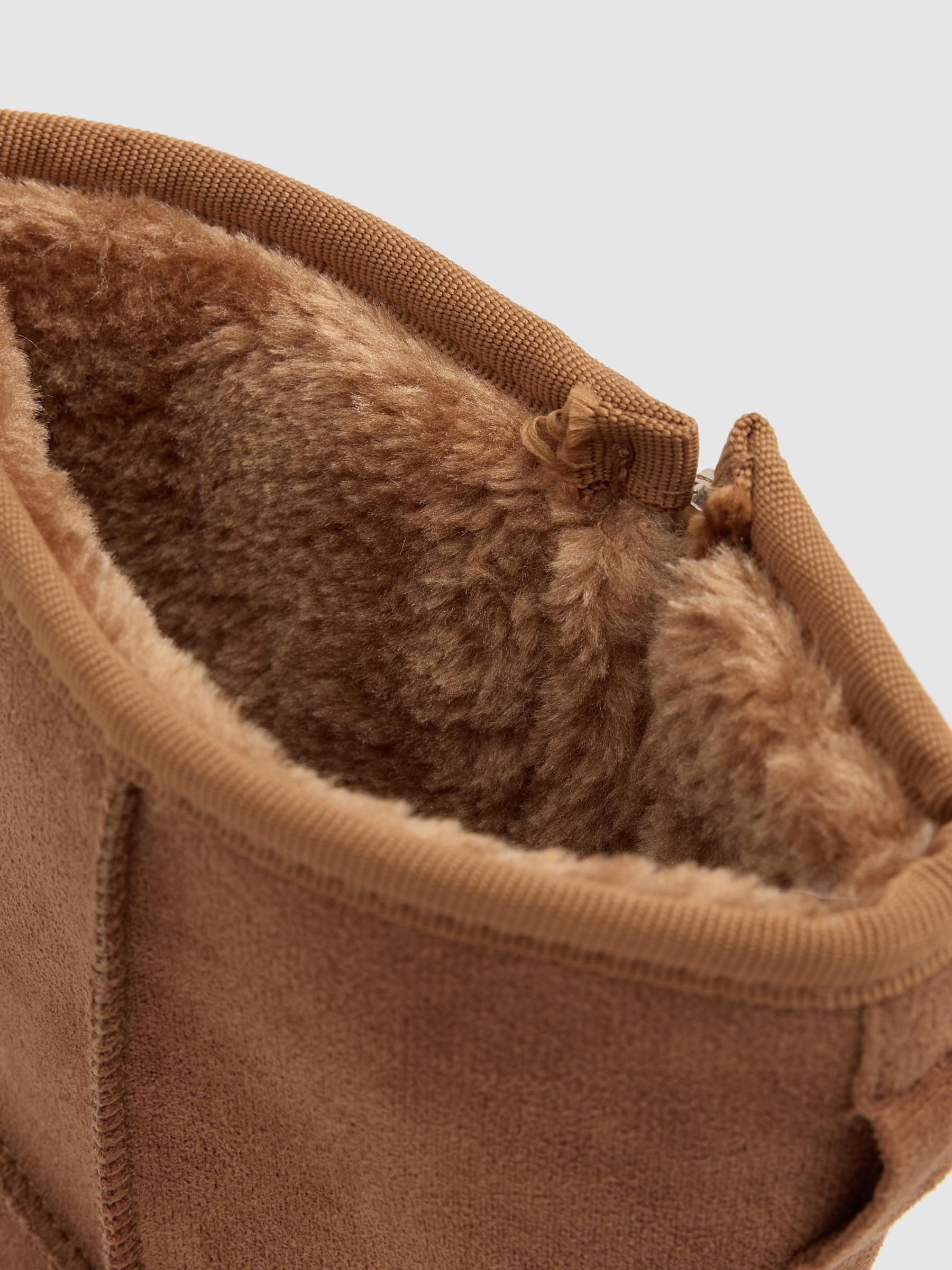 Platform ankle boot with fur lining brown