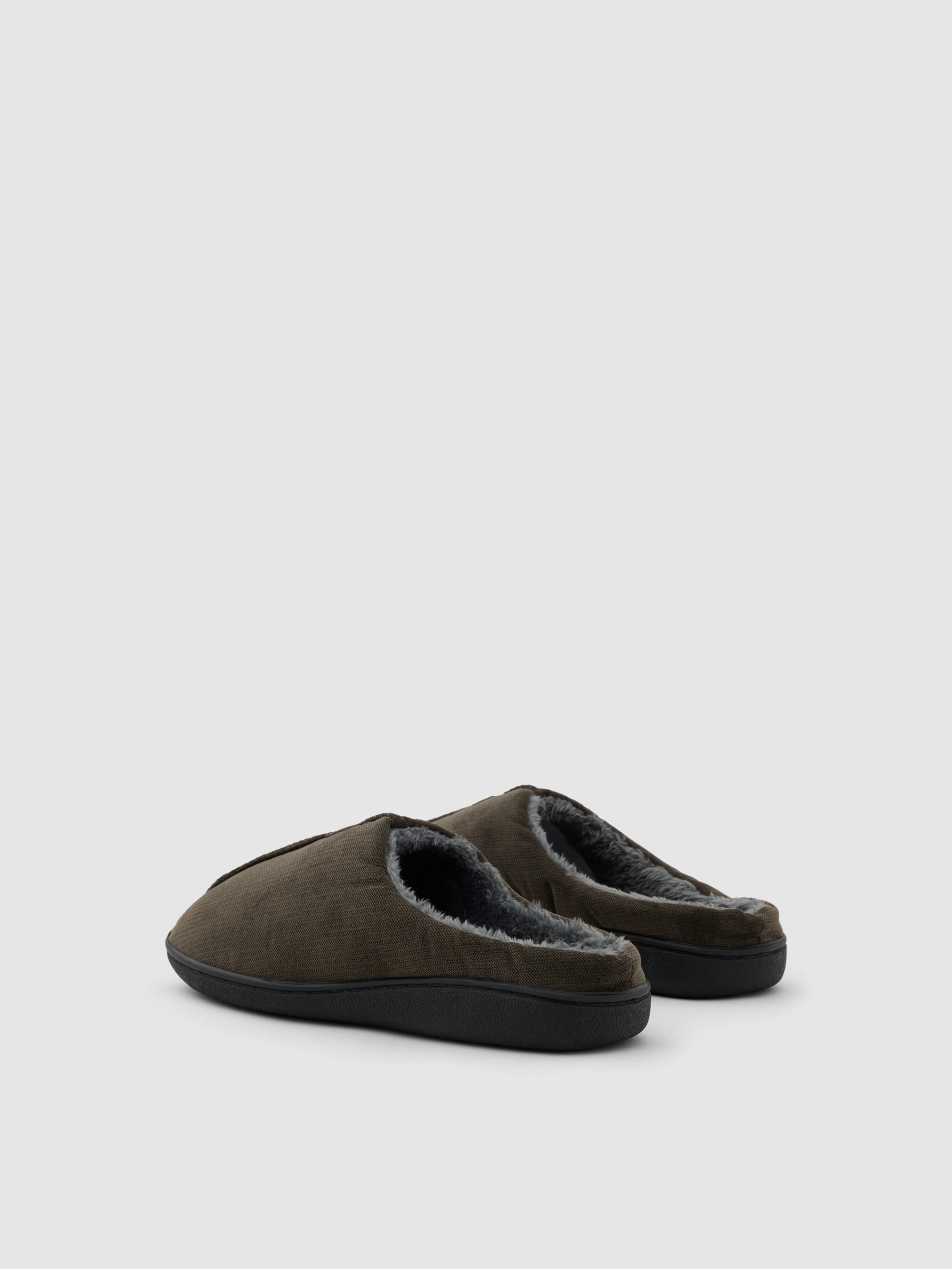 Fur-lined slipper khaki front view