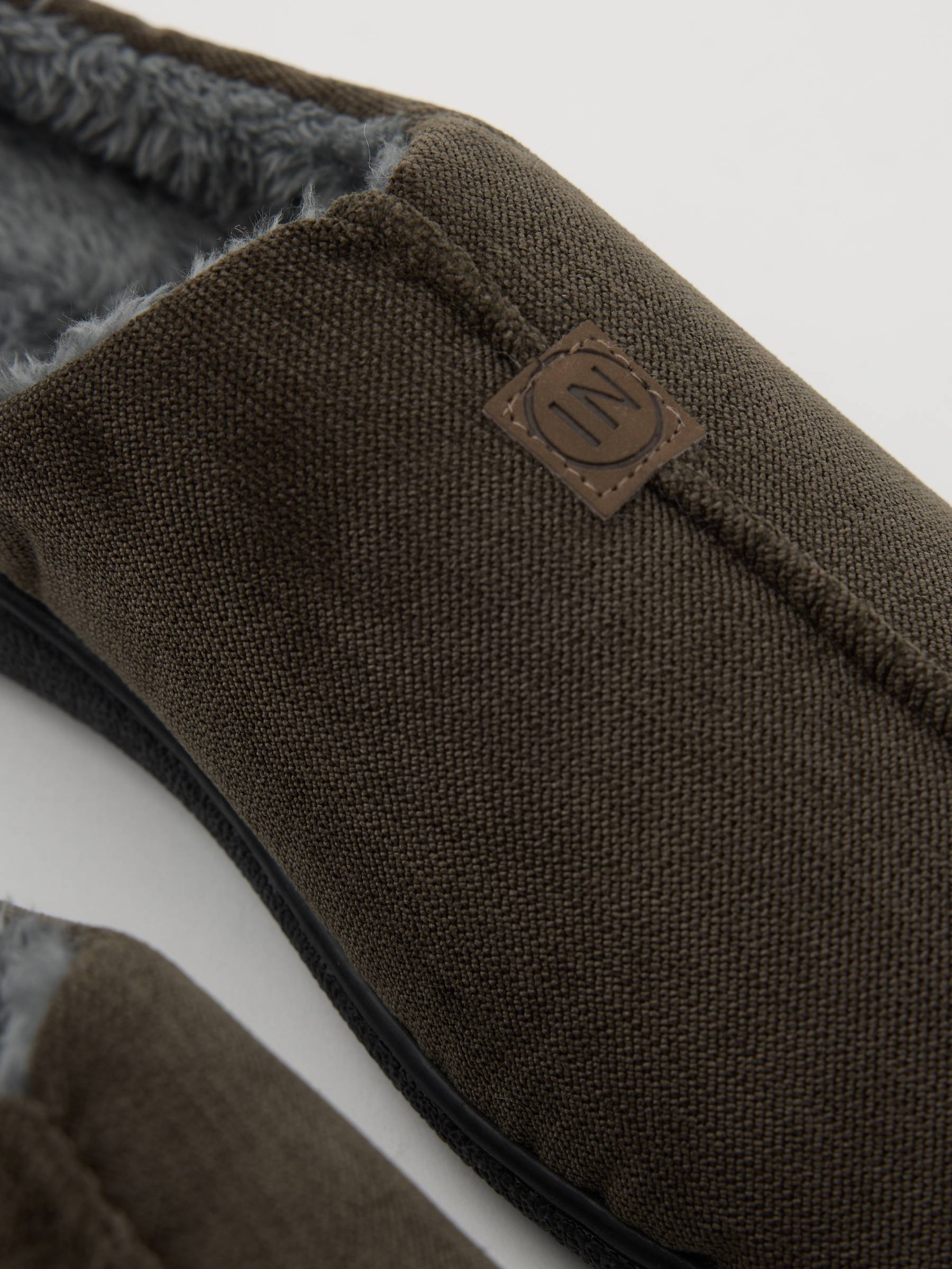 Fur-lined slipper khaki front view