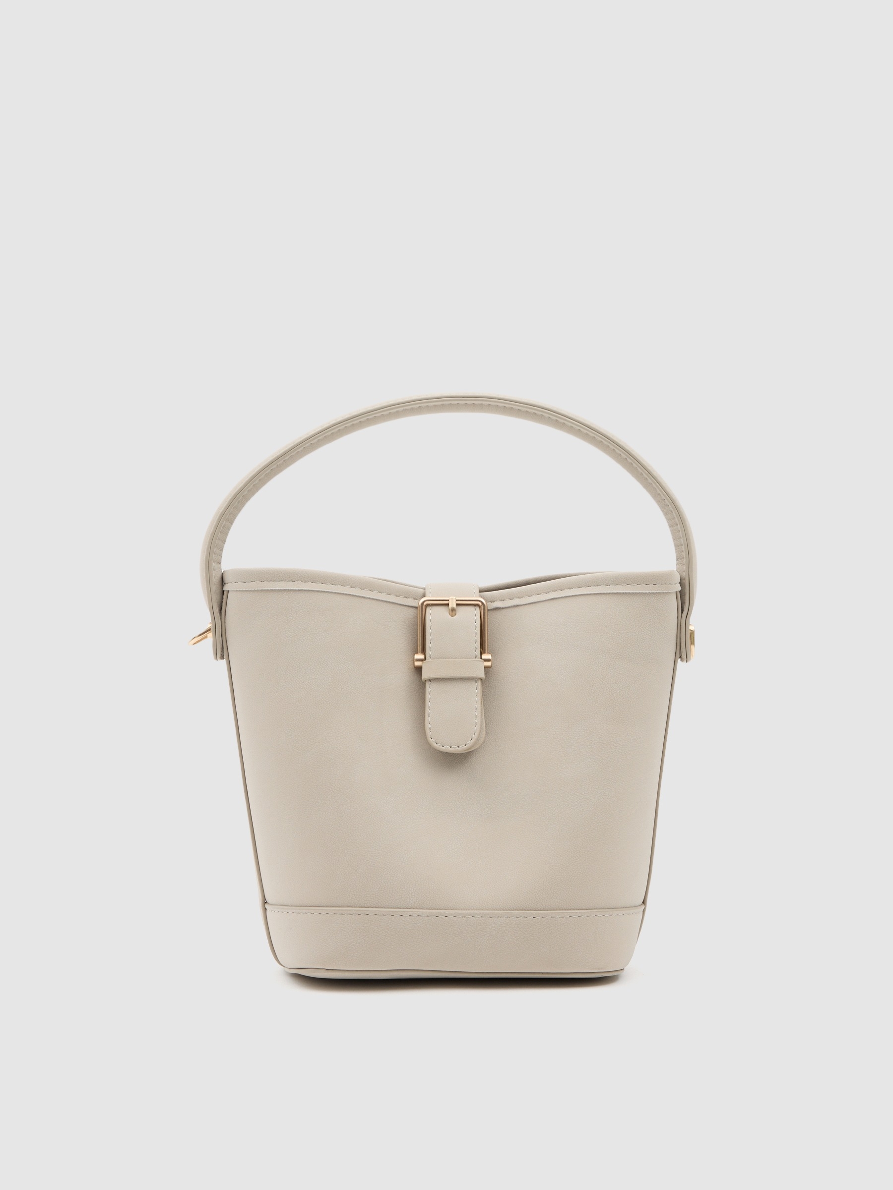 Bolsa tiracolo com fivela dourada bege vista geral frontal