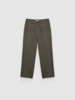%Pto% Calça cargo relaxed de cintura alta cáqui vista frontal