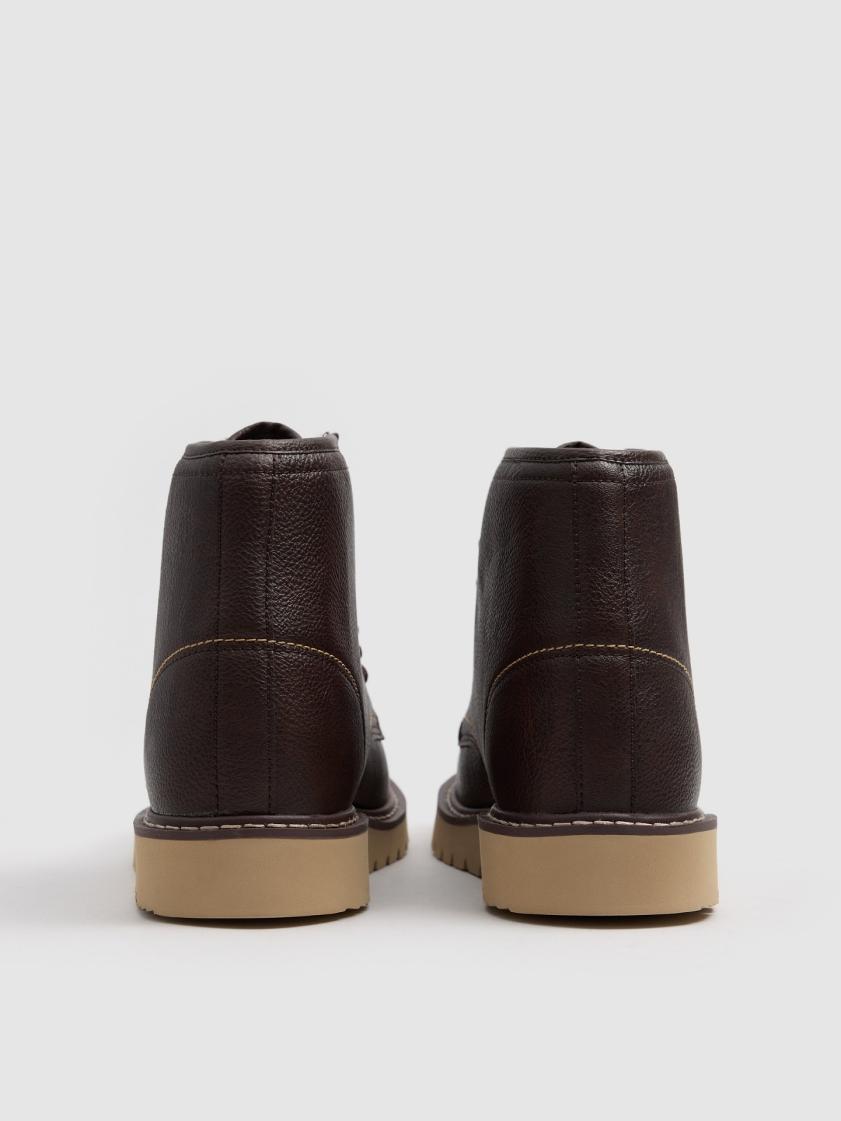 Bota casual de couro sintético marrom marrom vista superior