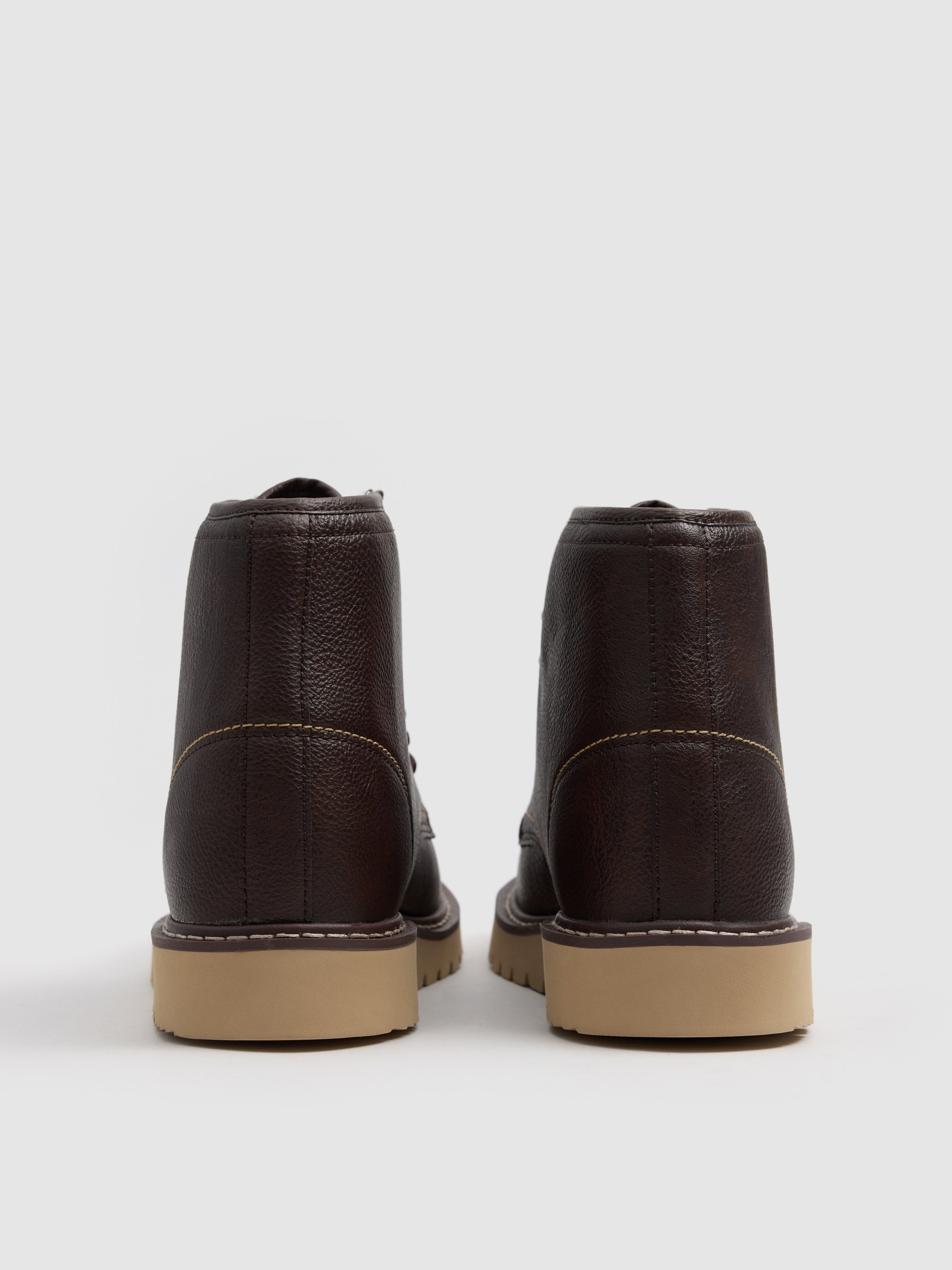 Bota casual de couro sintético marrom marrom