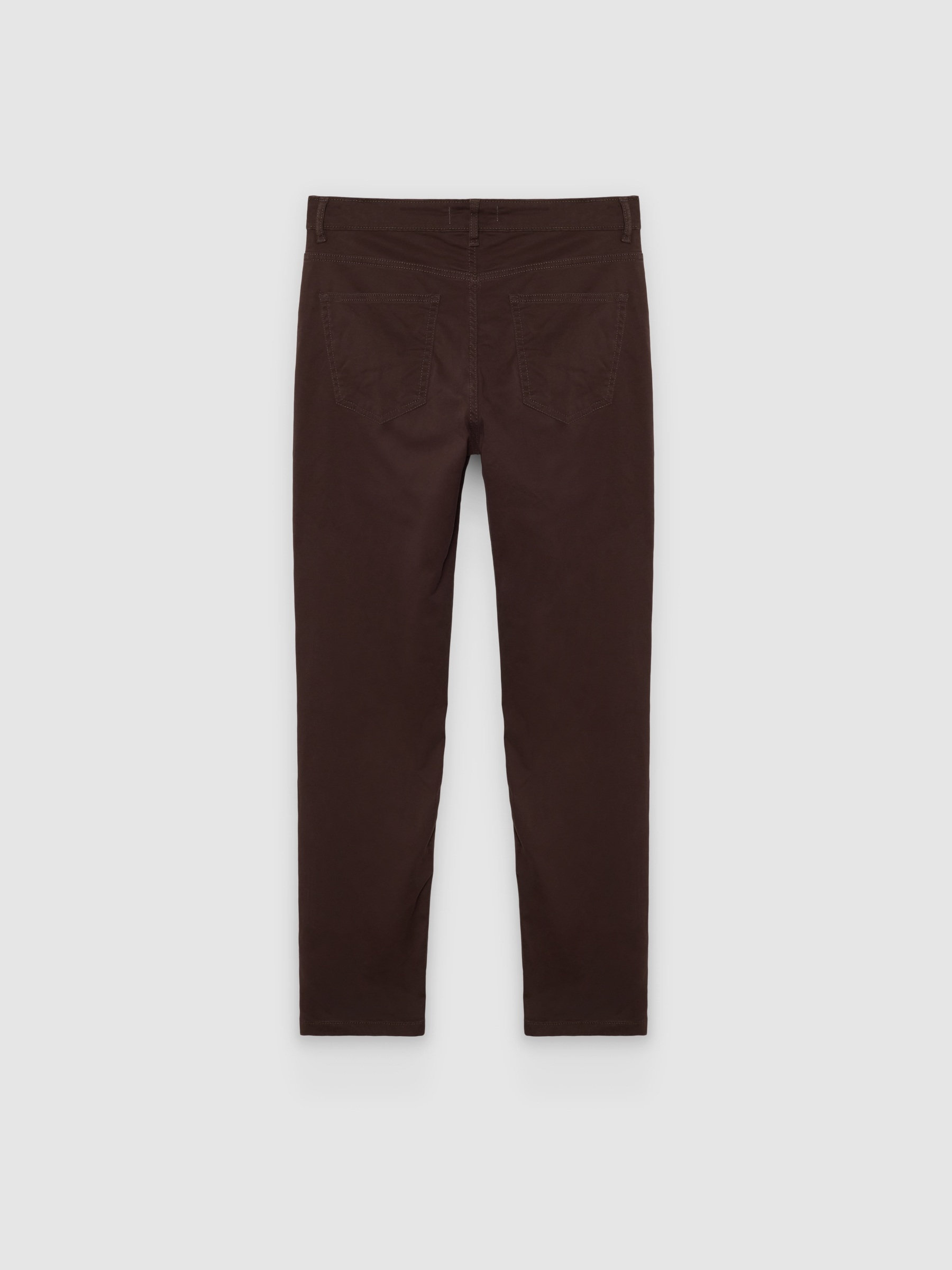 %Pto% Black high-waisted slim jeans chocolate front view