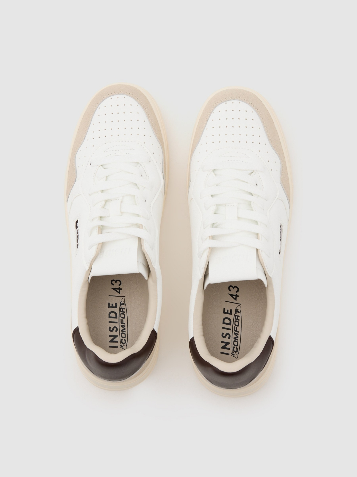 Esportiva retrô combinadas branco vista superior