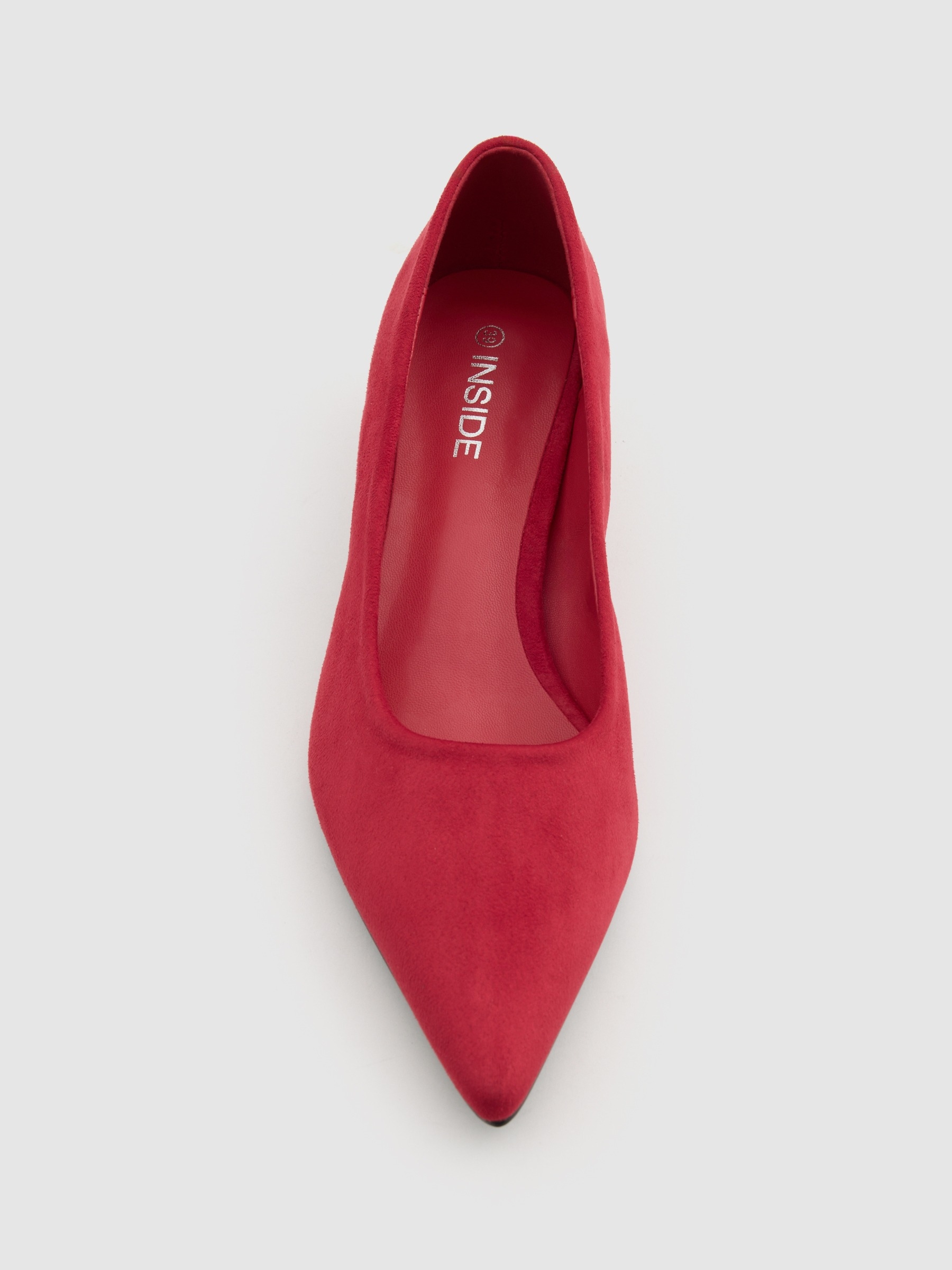 Kitten heel pointed toe court shoe red
