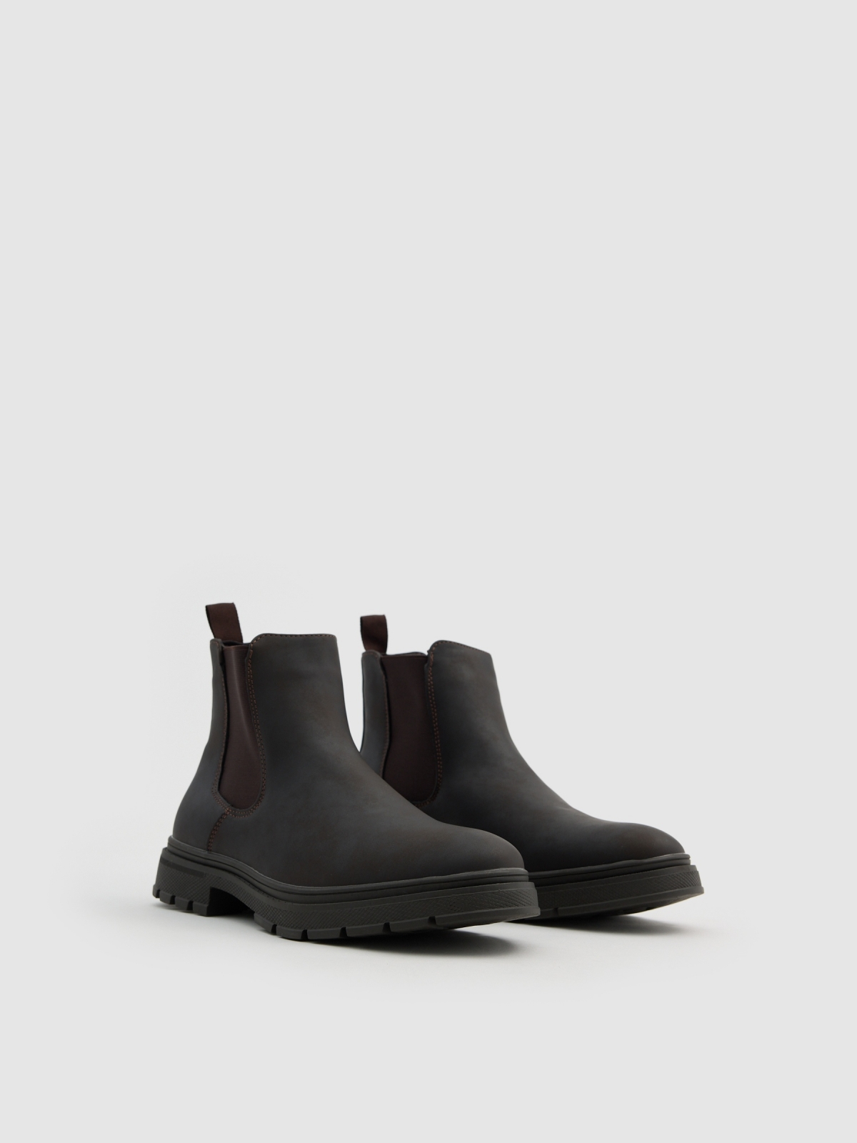 Chelsea boot with leather effect brown 45º front view