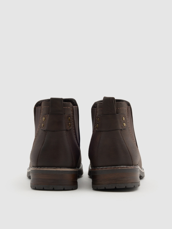 Bota chelsea efecto piel baja marrón vista cenital