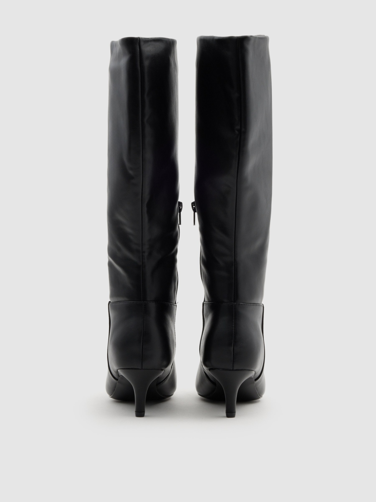 High heel boots black zenithal view