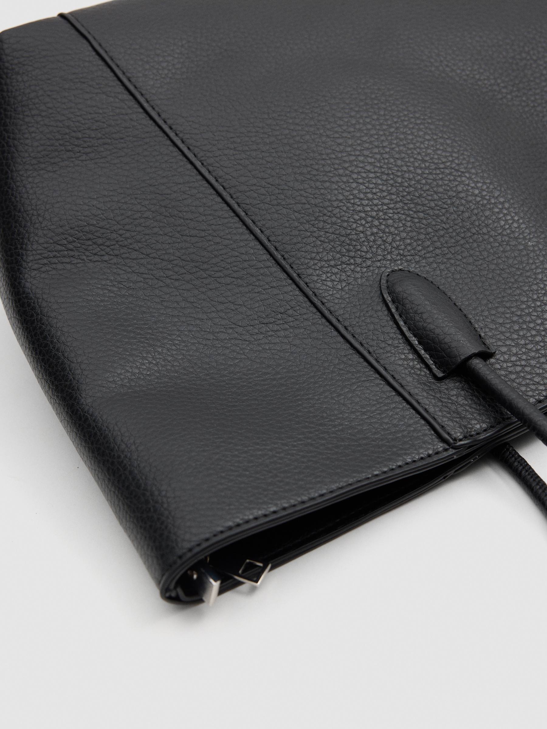 Saco shopper efeito pele preto vista geral frontal