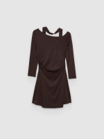 %Pto% Vestido mini asimétrico drapeado chocolate vista frontal
