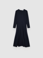%Pto% Vestido midi liso evasê azul marinho vista frontal