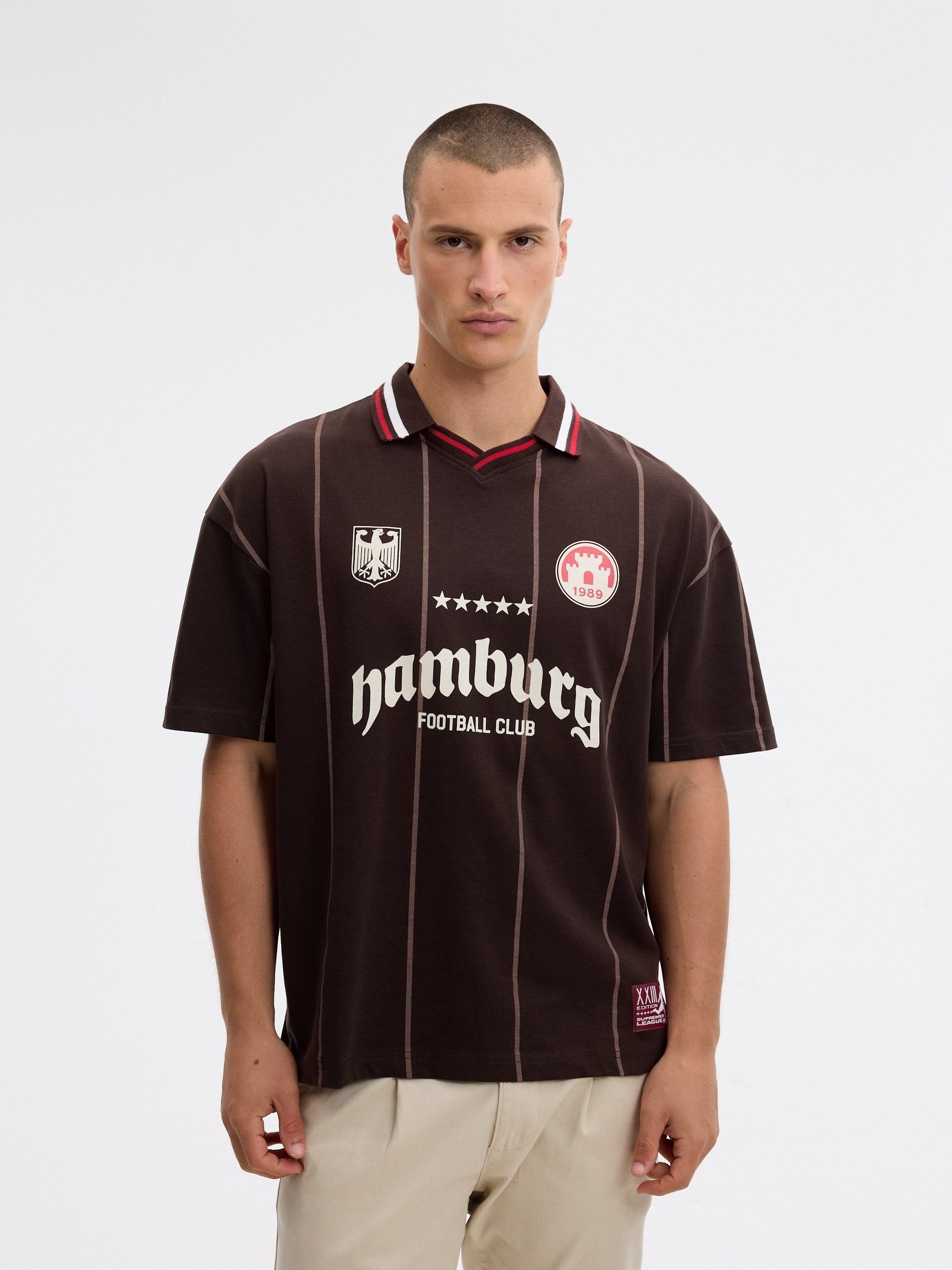 Hamburg oversized football polo chocolate middle front view
