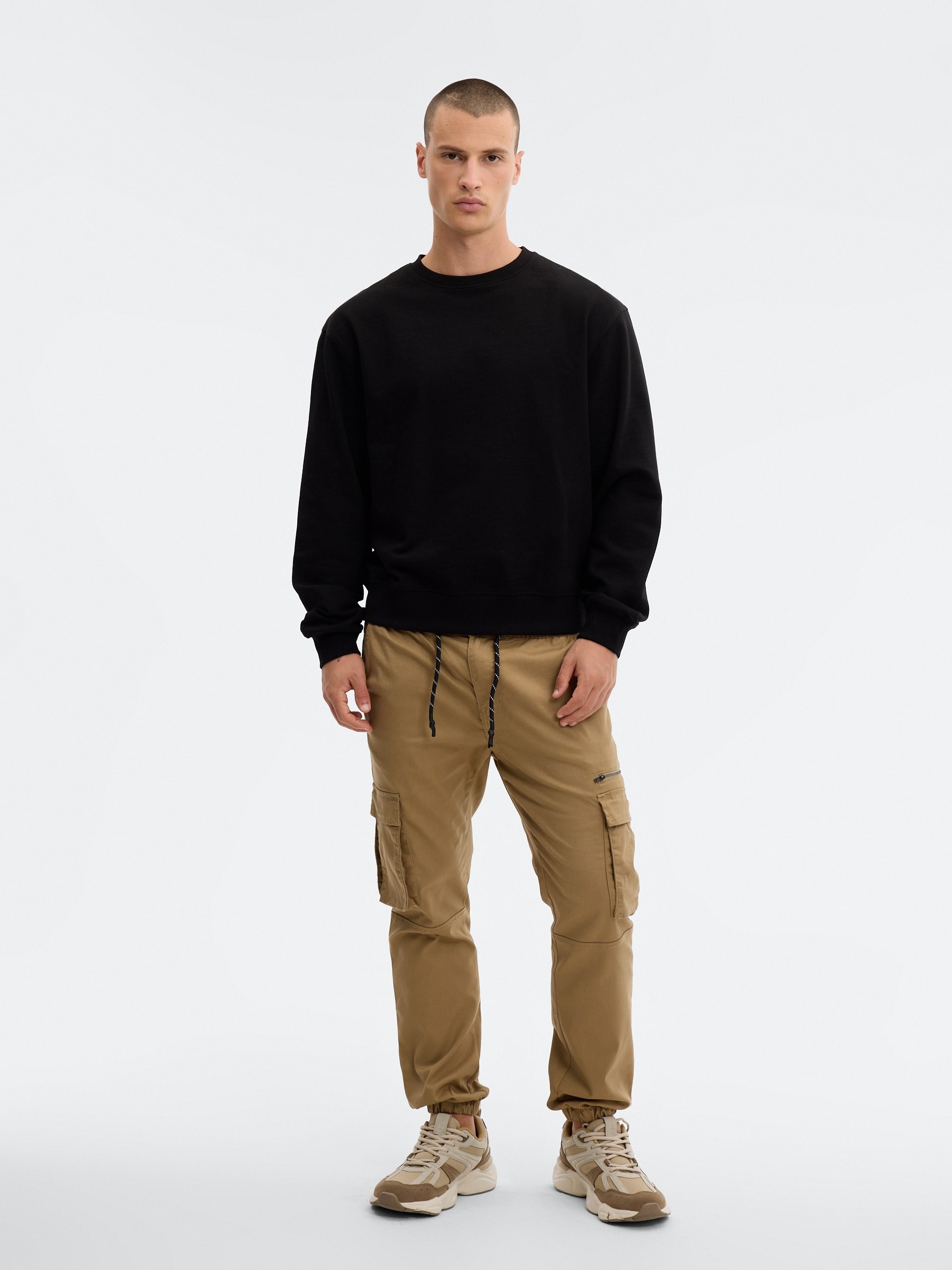 Multipocket jogger pants beige front view