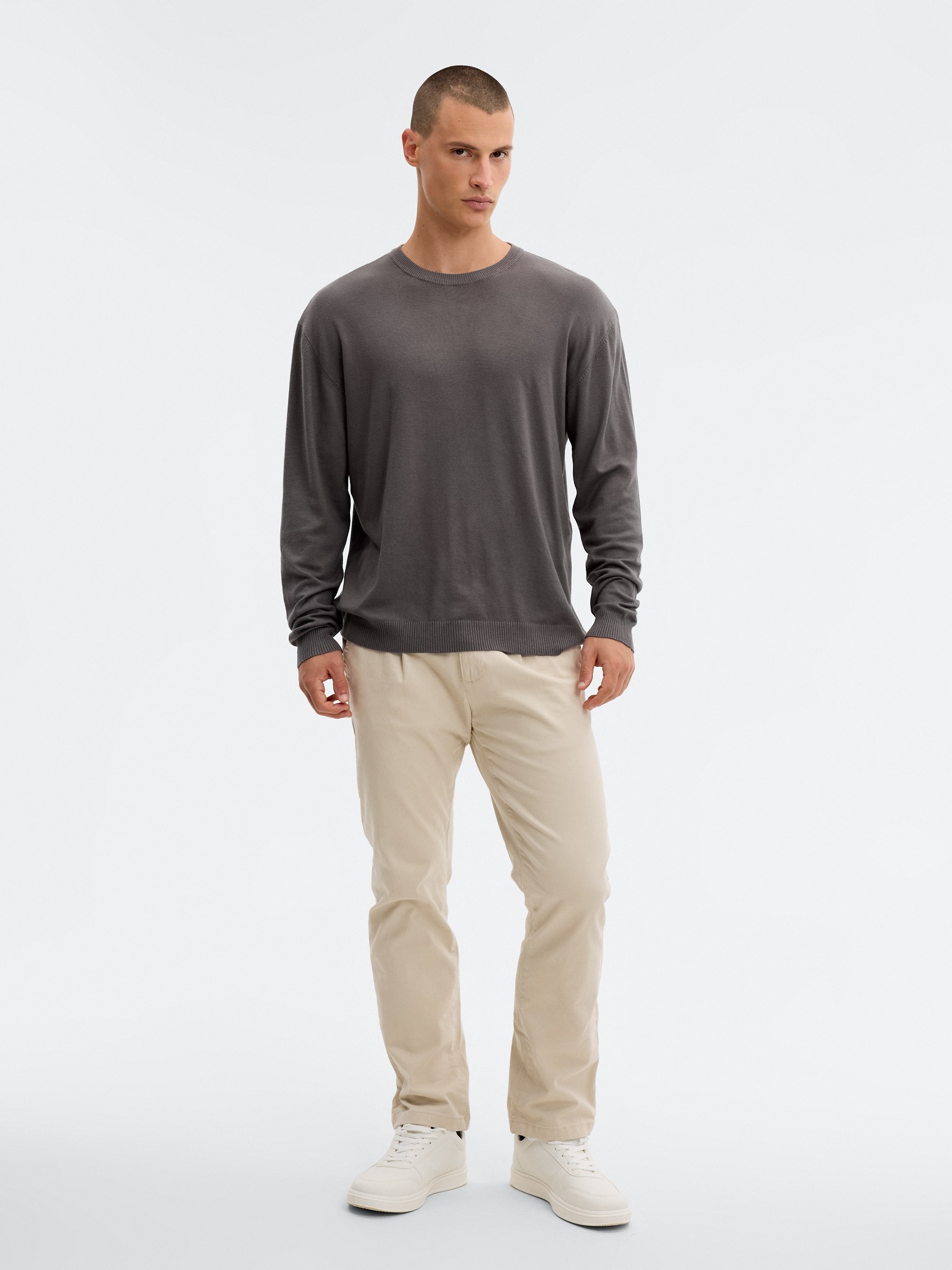 %Pto% Plain knit jersey crew neck medium grey front view